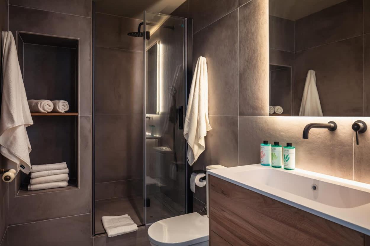 Lovely 6 Bedroom Flat In L'eixample Apartment Barcelona