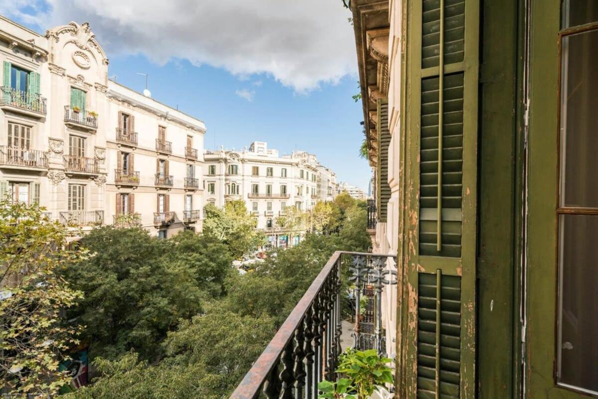 Apartment Lovely 6 Bedroom Flat In L'eixample Barcelona