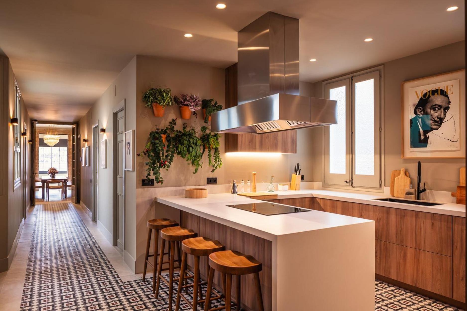 Lovely 6 Bedroom Flat In L'eixample